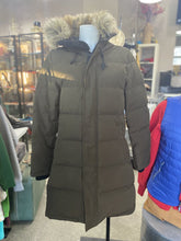 Load image into Gallery viewer, TNA The Powder Parka NWT M
