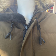 Load image into Gallery viewer, TNA The Powder Parka NWT M
