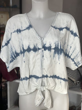 Load image into Gallery viewer, Bella Dahl tie dye tencel top M
