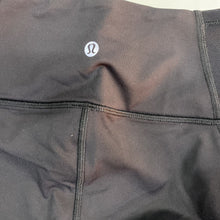 Load image into Gallery viewer, Lululemon ankle pants 4
