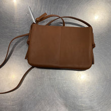 Load image into Gallery viewer, Madewell leather crossbody
