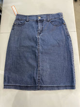 Load image into Gallery viewer, Cotton Ginny vintage denim skirt 6
