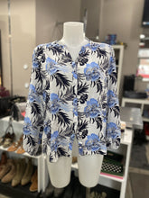 Load image into Gallery viewer, Olsen floral top 12
