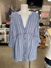 Load image into Gallery viewer, Michel Studio striped flowy top NWT 18
