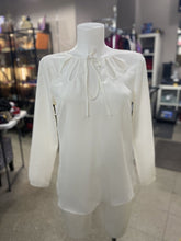 Load image into Gallery viewer, Zara flowy top NWT S
