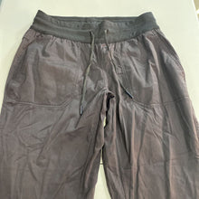 Load image into Gallery viewer, The North Face pants S
