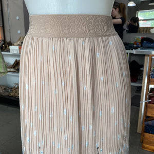 Metro Wear pleated skirt XL