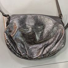 Load image into Gallery viewer, Marc By Marc Jacobs crossbody

