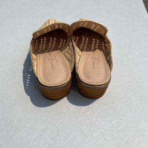 Chinese Laundry woven mules 8.5