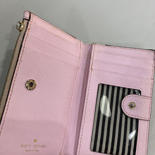 Load image into Gallery viewer, Kate Spade Saffiano small wallet
