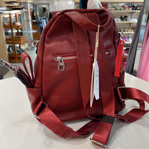 Altosy pebbled leather backpack NWT