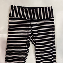 Load image into Gallery viewer, Lululemon striped cropped leggings 4
