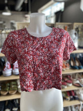 Load image into Gallery viewer, Twik/Simons floral crop top S
