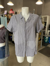 Load image into Gallery viewer, Tribal The Shirt gingham top XL
