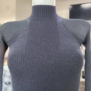 Lululemon cropped sweater 2