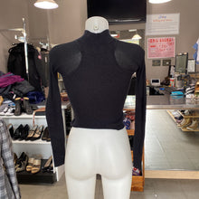 Load image into Gallery viewer, Lululemon cropped sweater 2
