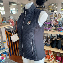 Load image into Gallery viewer, Levelwear golf vest S
