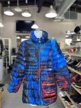 Load image into Gallery viewer, Dolcezza puffer jacket XL
