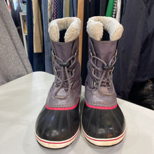 Load image into Gallery viewer, Sorel winter boots 7
