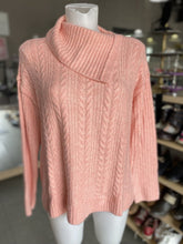 Load image into Gallery viewer, Peyton Primrose cableknit sweater M
