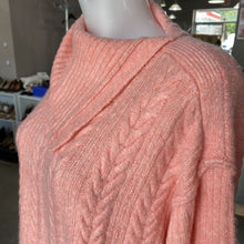 Load image into Gallery viewer, Peyton Primrose cableknit sweater M
