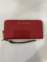 Load image into Gallery viewer, Michael Kors Saffiano full zip wallet
