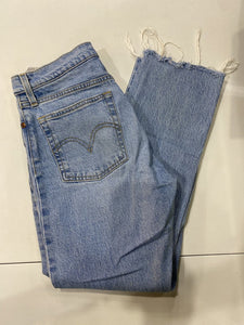 Levis Straight wedgie fit 25