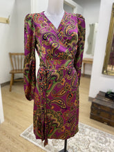 Load image into Gallery viewer, Sandra Angelozzi satiny wrap dress 40
