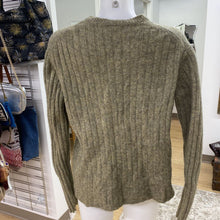 Load image into Gallery viewer, Gap wool sweater M
