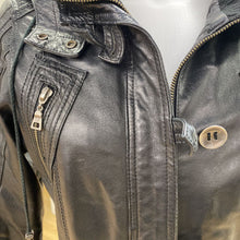 Load image into Gallery viewer, Danier vintage zip out liner leather coat (As Is-drawstring ripped XS)
