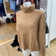 Load image into Gallery viewer, Gap turtleneck sweater XL
