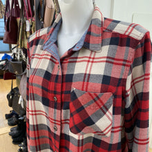Load image into Gallery viewer, Eddie Bauer plaid button up L
