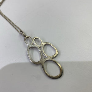 .925 chain w multi circle pendant