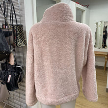 Load image into Gallery viewer, Tommy Hilfiger fuzzy sweater M
