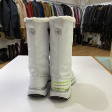 Load image into Gallery viewer, Nike Air winter boots 6
