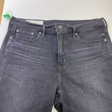 Load image into Gallery viewer, Gap Vintage Slim High Rise jeans 18
