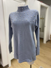Load image into Gallery viewer, Melanie Lyne pearl detail sweater S
