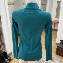 Load image into Gallery viewer, Eddie Bauer long sleeve top S
