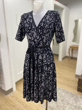 Load image into Gallery viewer, Laura faux wrap dress 4
