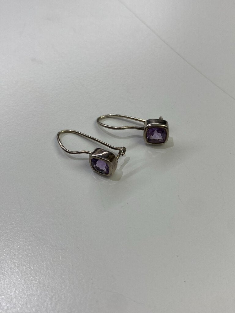 Sterling silver earring with lavender stone