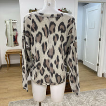 Load image into Gallery viewer, Socialite soft knit top NWT L
