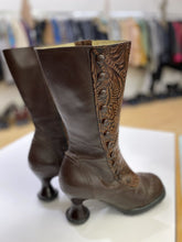 Load image into Gallery viewer, John Fluevog tooled leather boots 9.5
