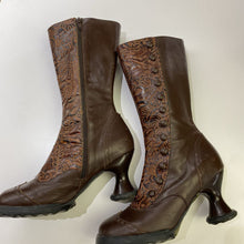 Load image into Gallery viewer, John Fluevog tooled leather boots 9.5
