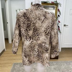 Chicos animal print top/light jacket 3(L)