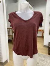 Load image into Gallery viewer, InWear linen tee M

