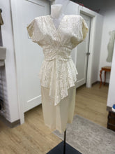 Load image into Gallery viewer, Vintage cream dress M
