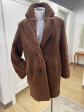 Load image into Gallery viewer, Wilfred teddy coat XS
