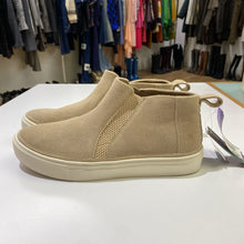 Load image into Gallery viewer, Toms suede ankle sneakers NWT 7.5
