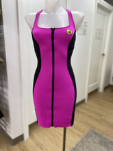 Load image into Gallery viewer, Body Glove scuba dress S NWT
