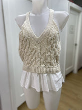 Load image into Gallery viewer, Anthropologie knit tank M
